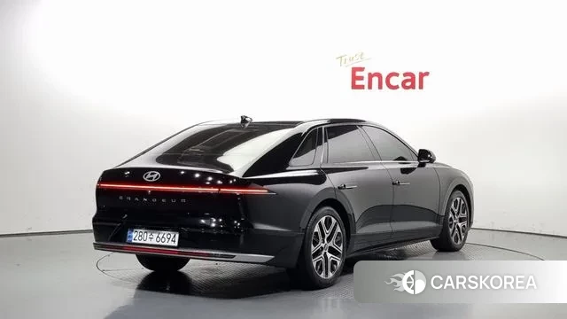 Hyundai Grandeur Hybrid (GN7) id 2998319 из Кореи 12