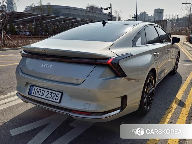 Kia The New K8 Hybrid 2024 Серебряный из Кореи, фото 2