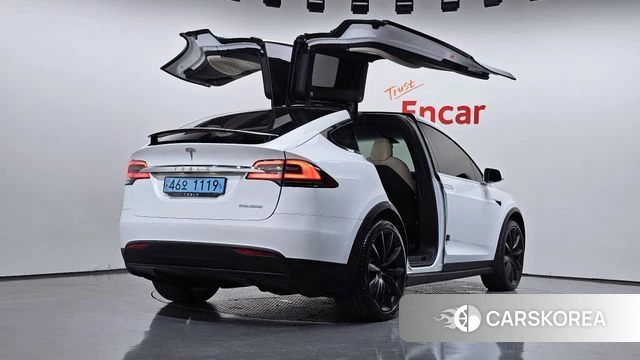 Tesla Model X id 4429575 из Кореи 12