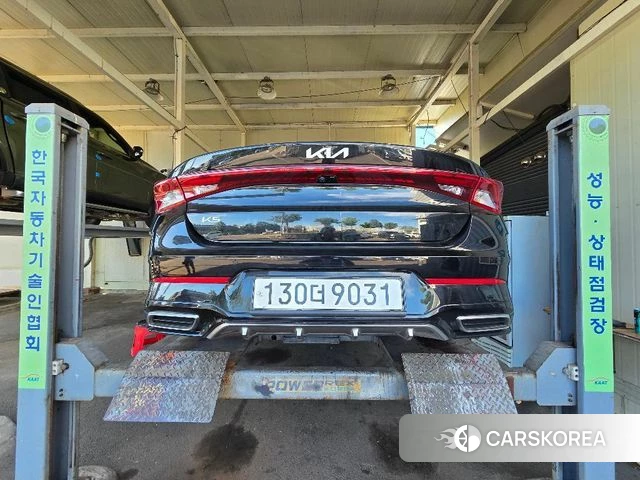 Kia K5 3rd generation 2023 Черный из Кореи, фото 2