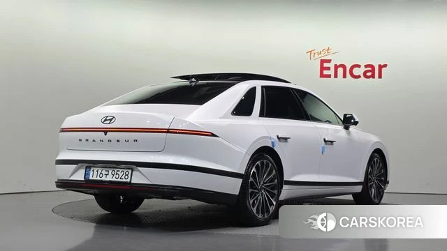Hyundai Grandeur Hybrid (GN7) id 4691353 из Кореи 12