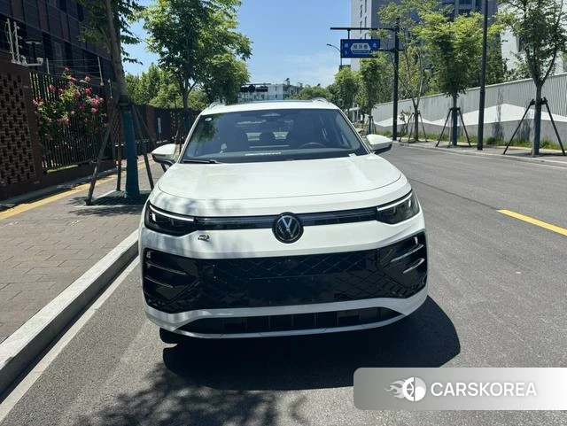 Volkswagen Tanyue 2026 Белый из Китая, фото 4