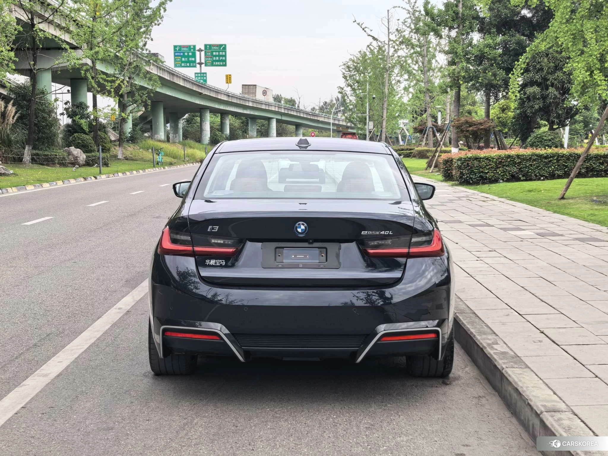 BMW i3 2024 Черный из Китая, фото 2