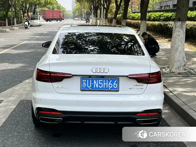 Audi A4L id 4272635 из Китая 12