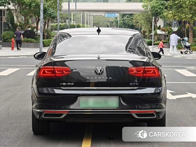 Volkswagen Magotan PHEV 2023 Черный из Китая, фото 3