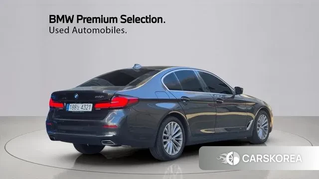 BMW 5 Series (G30) 2023 Серый из Кореи, фото 4