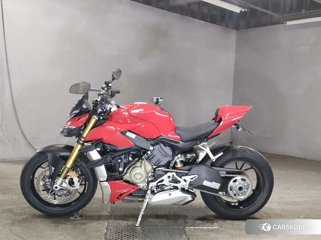 Проданный Ducati STREETFIGHTER V4 S 2021 из Японии, фото 2