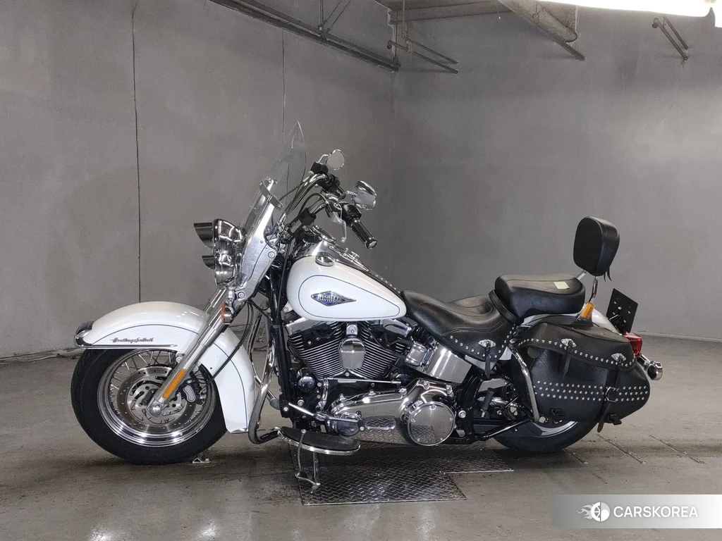 Проданный Harley-Davidson Heritage Softail Classic FLSTC1580 2012 из Японии, фото 2