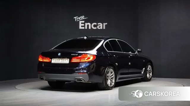 BMW 5 Series (G30) id 3631542 из Кореи 12