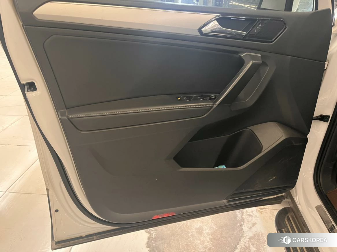 Volkswagen Tiguan L id 4485346 из Китая 7