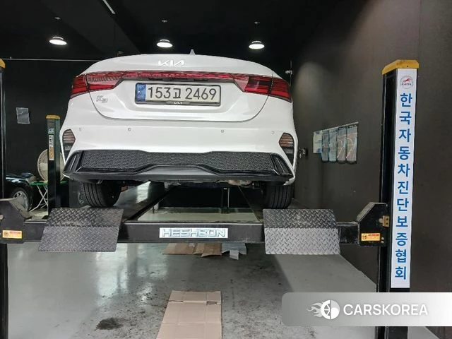 Kia The New K3 2nd generation 2022 Белый из Кореи, фото 2