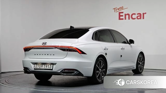 Hyundai The New Grandeur IG id 3964615 из Кореи 12