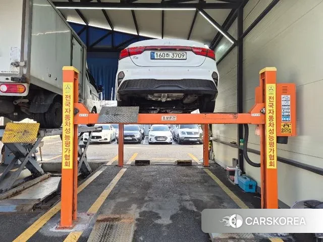 Kia The New K3 2nd generation 2021 Белый из Кореи, фото 2