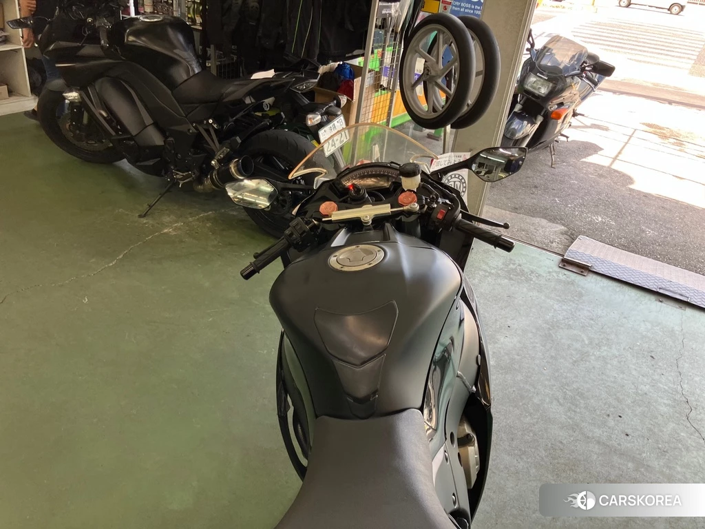 Проданный Kawasaki ZX-10R NINJA 2011 из Японии, фото 2