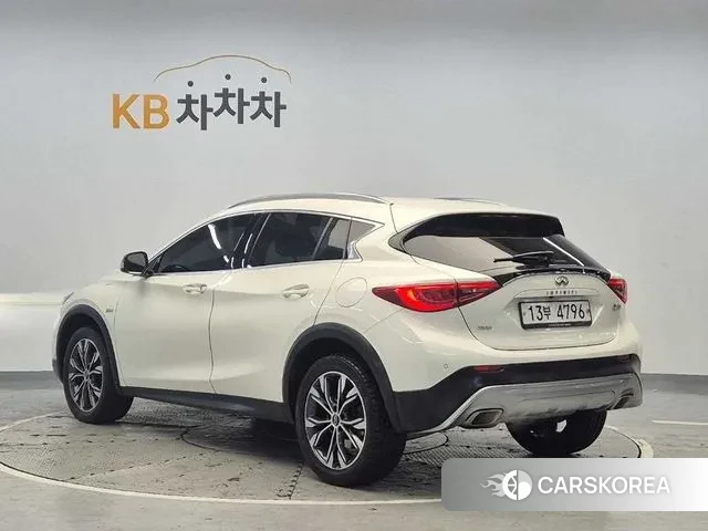Infiniti QX30 id 3536104 из Кореи 12