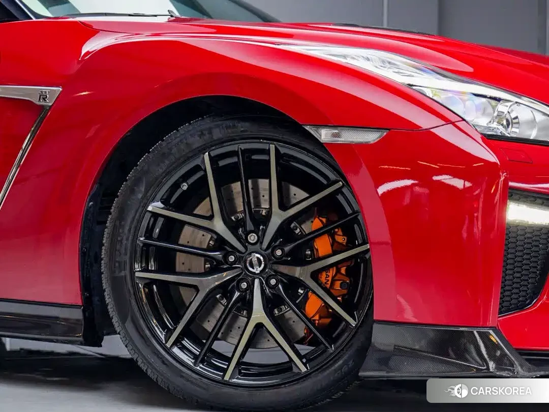Nissan GT-R id 4601183 из Китая 10