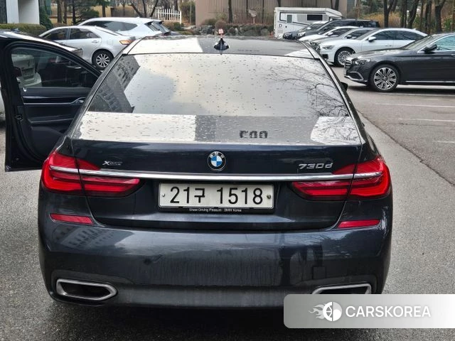 BMW 7 Series (G11) 2018 Черный из Кореи, фото 2