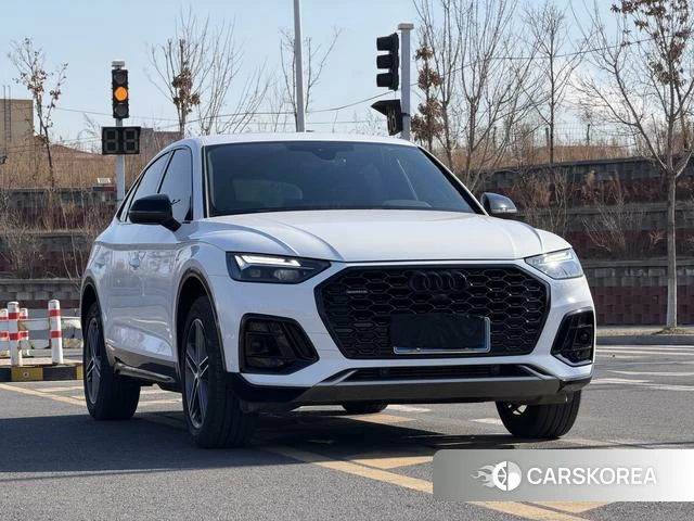 Audi Q5L Sportback 2023 Белый из Китая, фото 3