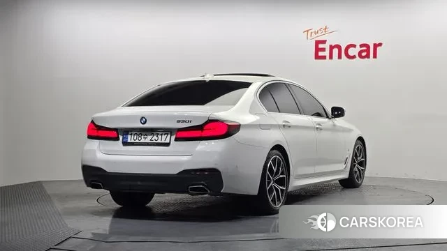 BMW 5 Series (G30) id 3665847 из Кореи 12