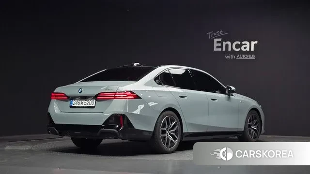 BMW 5 Series (G60) id 3431285 из Кореи 12