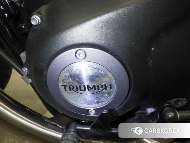 Engine photo