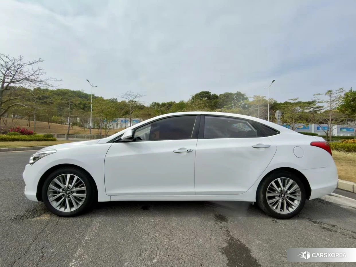 Hyundai Name picture id 4440767 из Китая 8