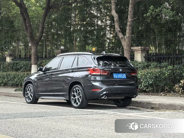 BMW X1 2022 Темно-серый из Китая, фото 3