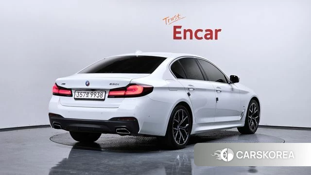 BMW 5 Series (G30) id 3883572 из Кореи 12