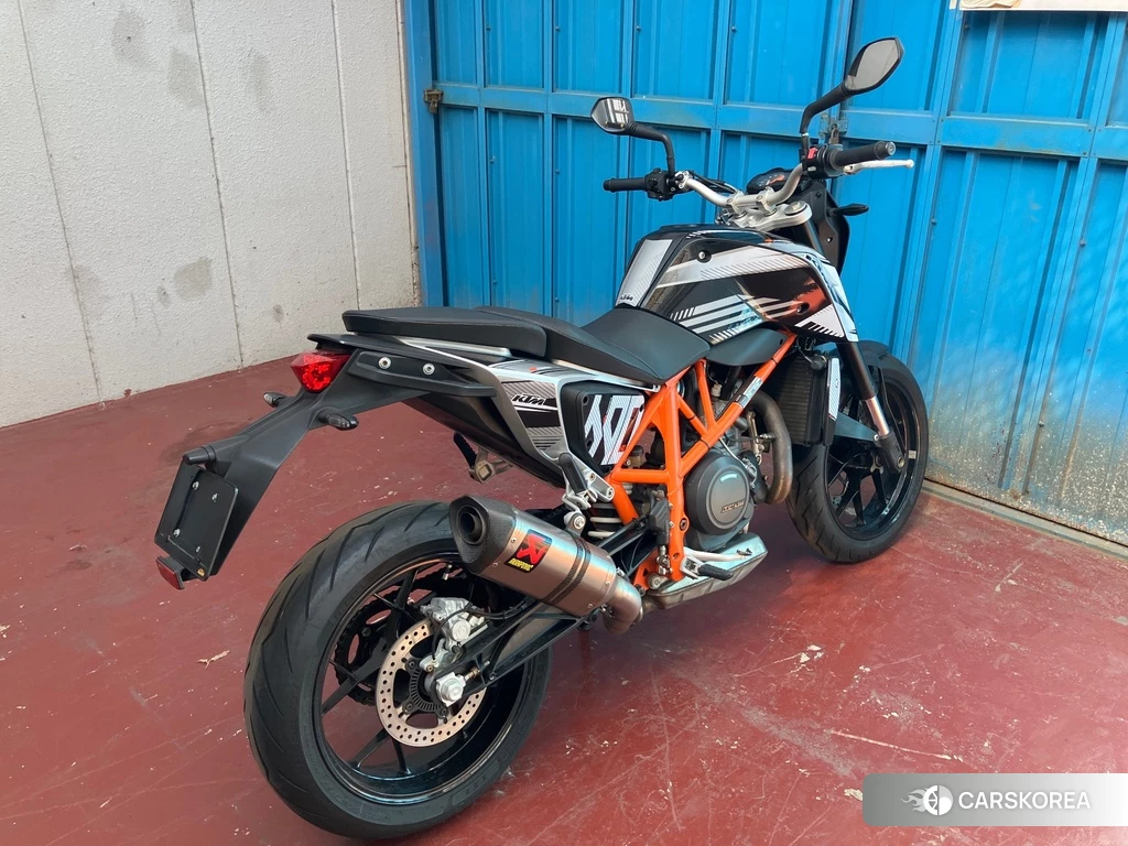 Проданный KTM 690 DUKE 2013 из Японии, фото 2