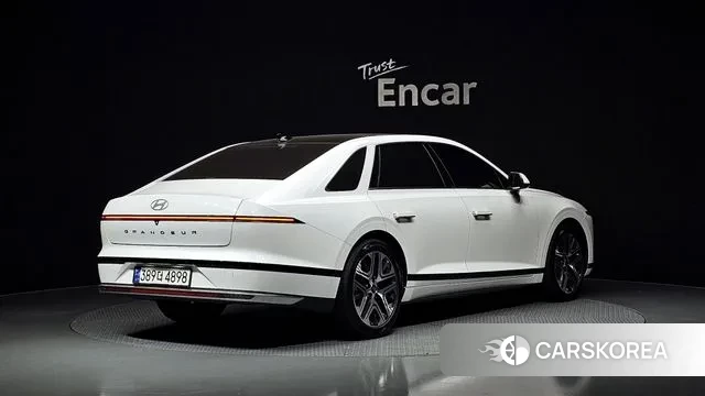 Hyundai Grandeur (GN7) id 3002530 из Кореи 12