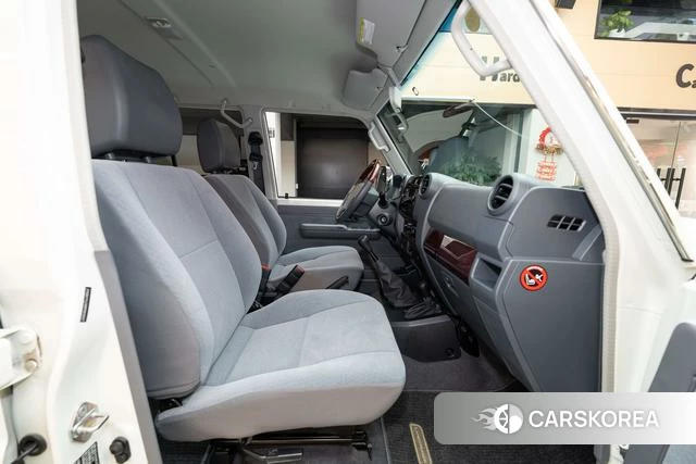 Toyota Land Cruiser 70 Series id 4333827 из Китая 8