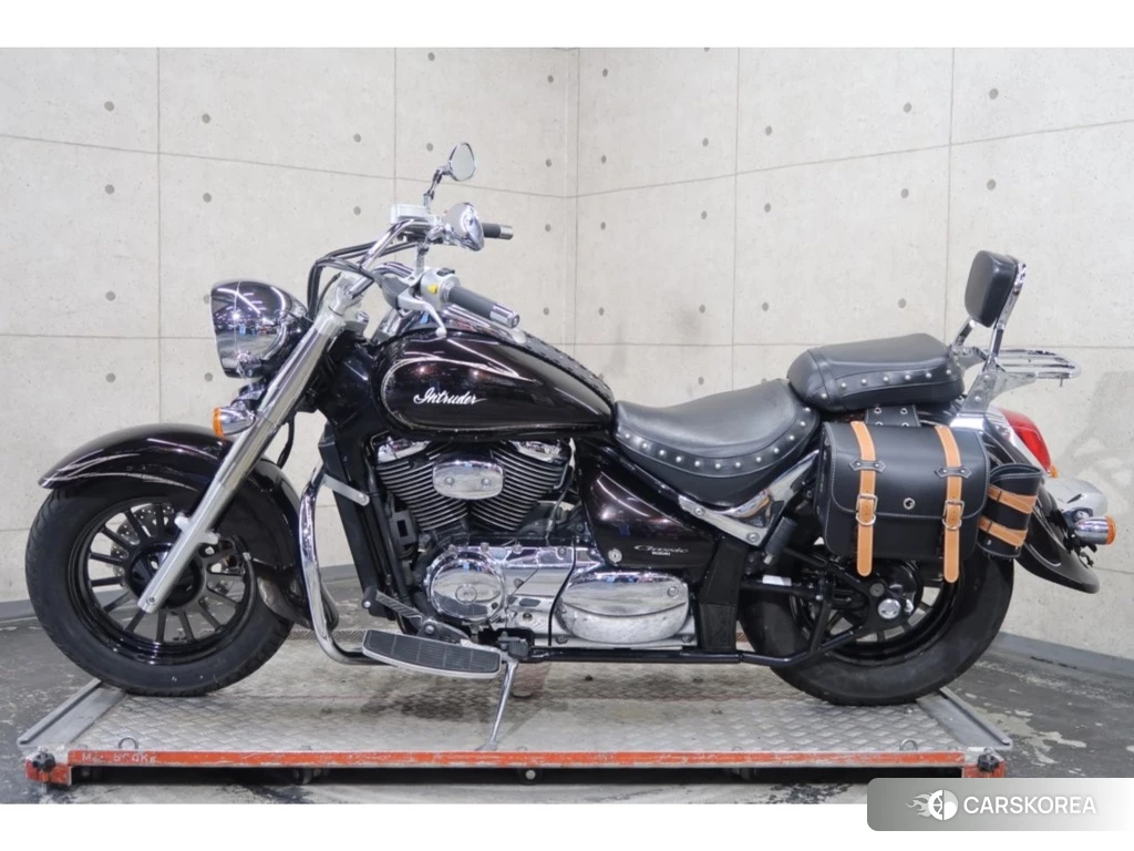 Проданный Suzuki INTRUDER 400 CLASSIC 2014 из Японии, фото 2