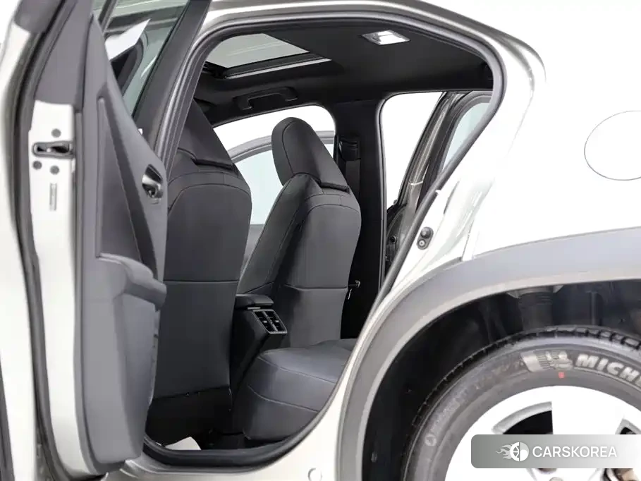 Lexus UX id 4685910 из Китая 12