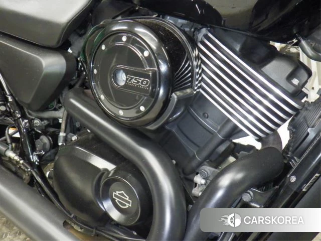 Engine photo