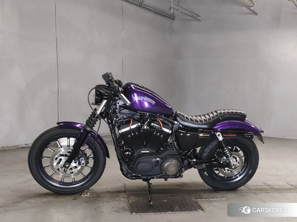 Проданный Harley-Davidson Sportster XL883N 2014 из Японии, фото 2