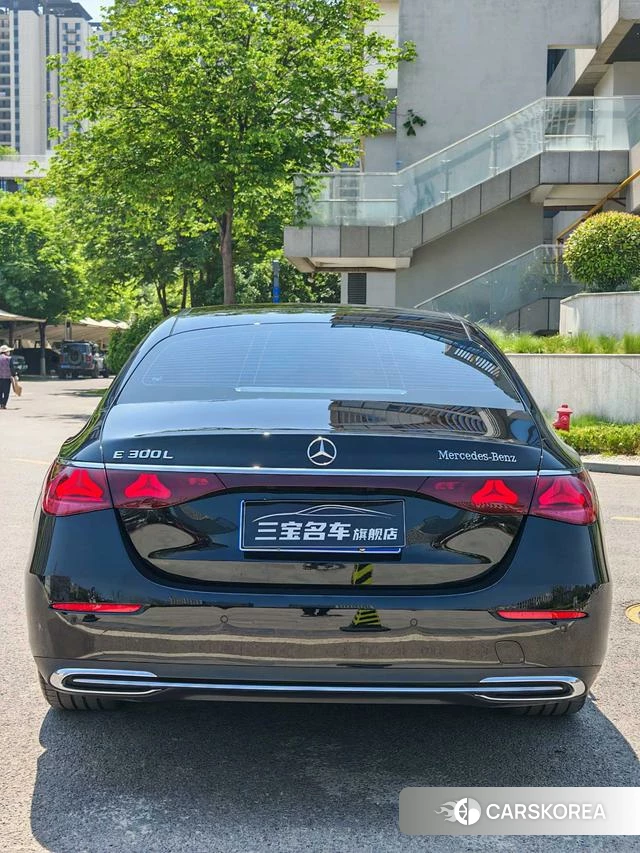 Mercedes-Benz E-class 2025 Черный из Китая, фото 5