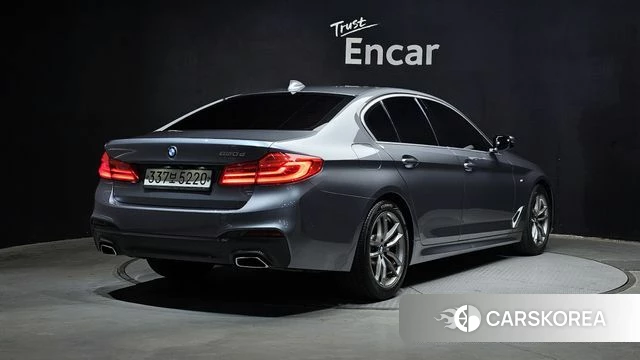 BMW 5 Series (G30) id 4188129 из Кореи 12