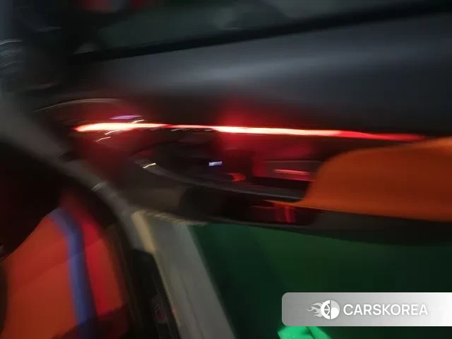 BMW M5 (G90) 2025 Белый из Кореи, фото 6