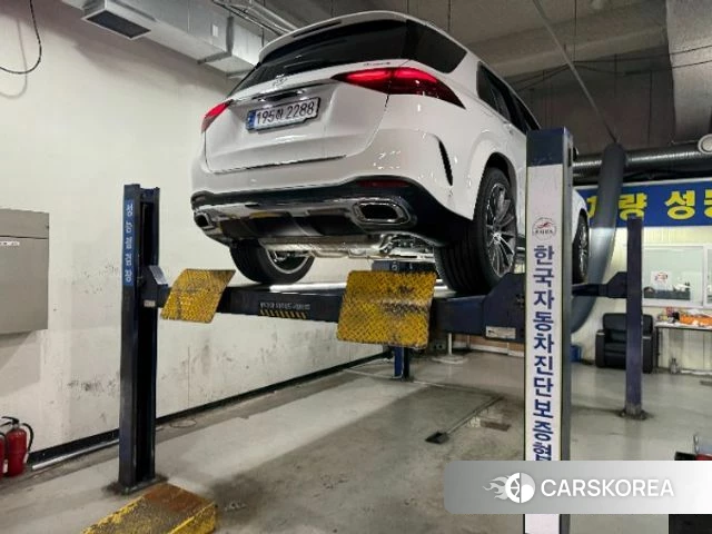 Mercedes-Benz GLE-Class W167 2024 Белый из Кореи, фото 2