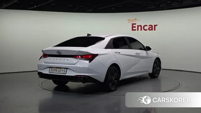 Hyundai Avante Hybrid (CN7) id 3027986 из Кореи 12