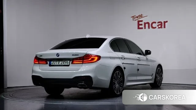 BMW 5 Series (G30) id 3494227 из Кореи 12