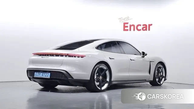 Porsche Taycan id 3389594 из Кореи 12