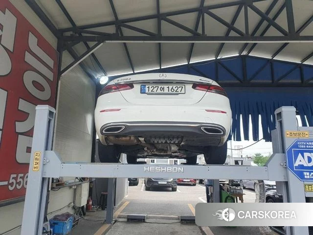 Mercedes-Benz E-Class W213 2021 Белый из Кореи, фото 2