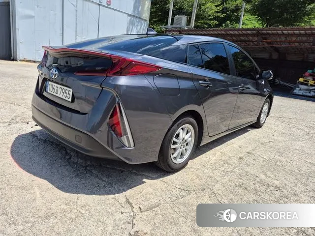 Toyota Prius Prime id 2990376 из Кореи 8