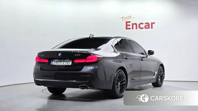 BMW 5 Series (G30) id 4303189 из Кореи 12