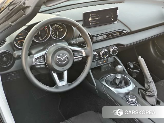 Mazda MX-5 2025 Серебристо-серый из Китая, фото 2