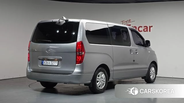 Hyundai The New Grand Starex id 4020681 из Кореи 12