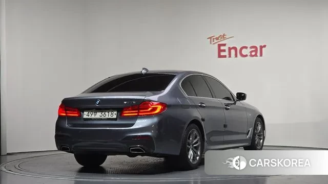 BMW 5 Series (G30) id 3789683 из Кореи 12