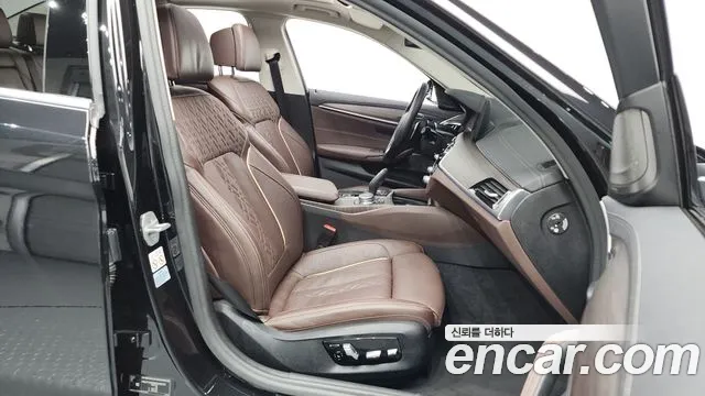 BMW 5 Series (G30) id 2680440 из Кореи 12