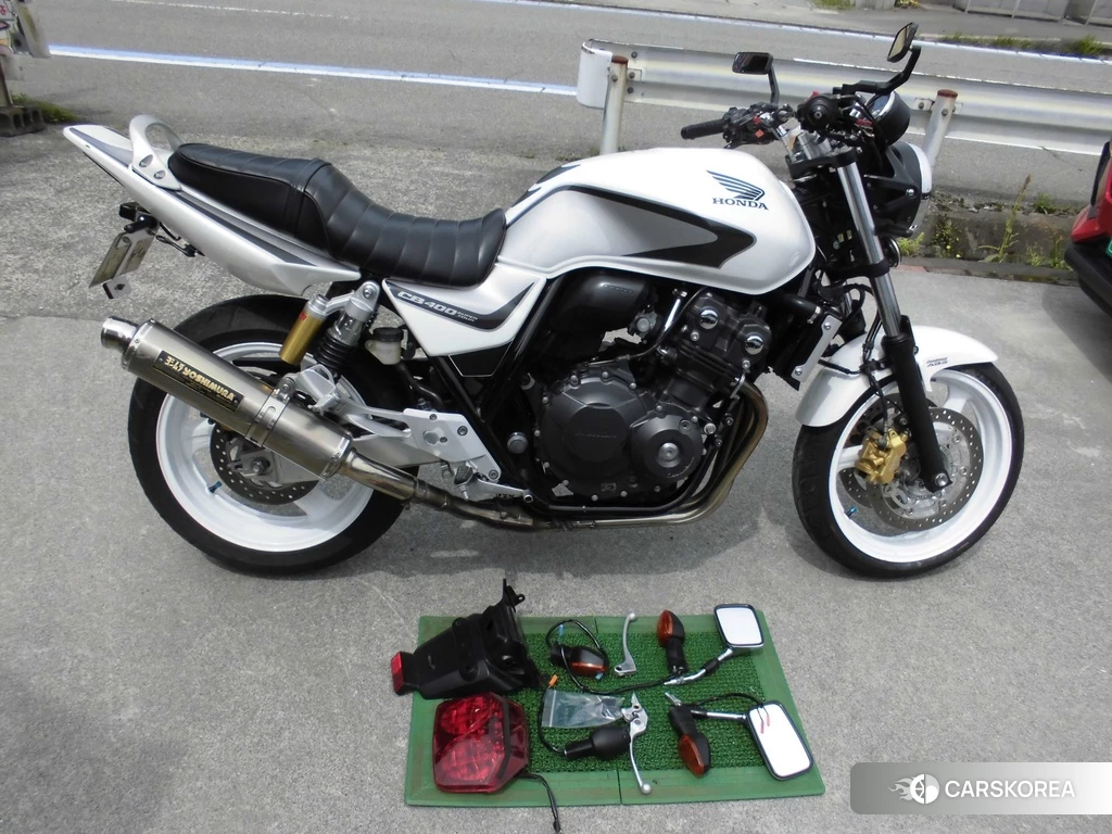 Проданный Honda CB400SF ABS 2012 из Японии